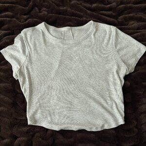 Target Heather Gray Cropped Workout Shirt